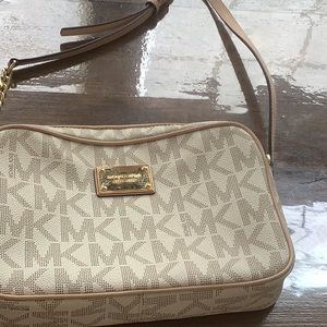 Michael Kors Crossbody